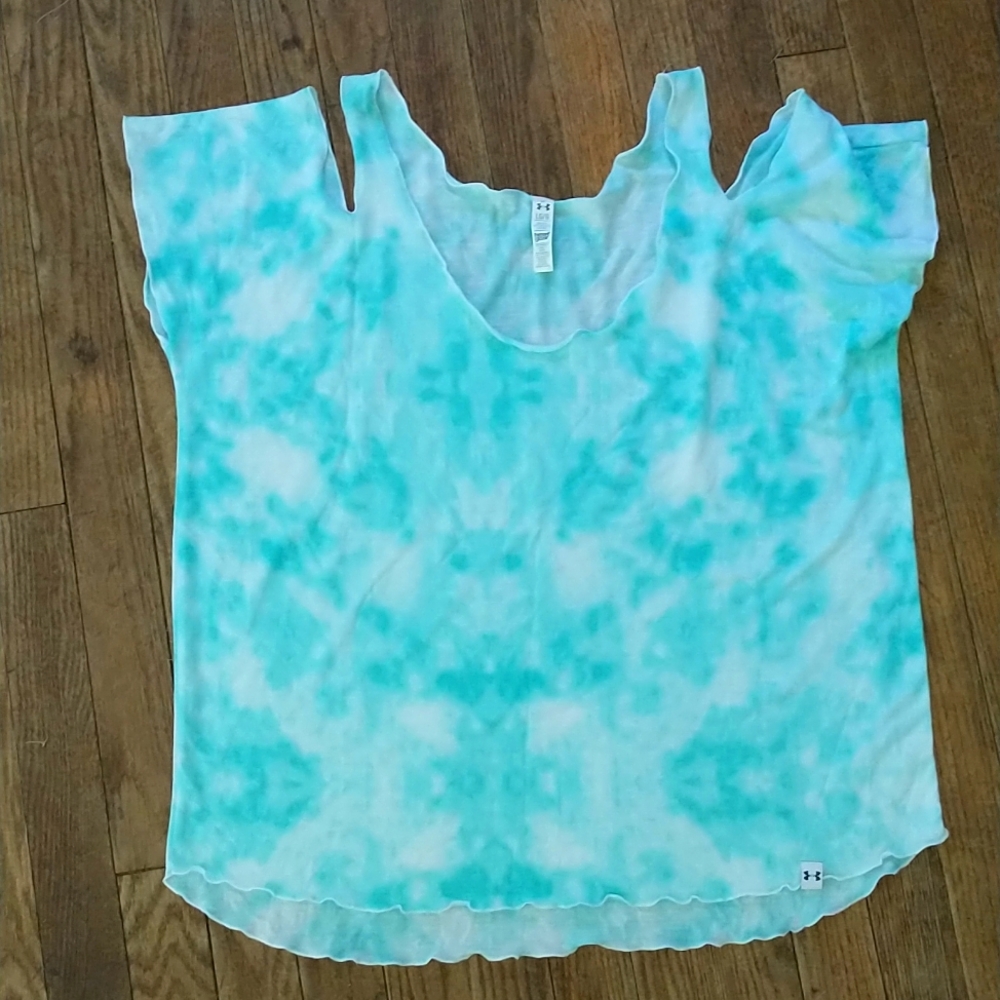 Under Armour heat gear shirt sz LG  sea foam green